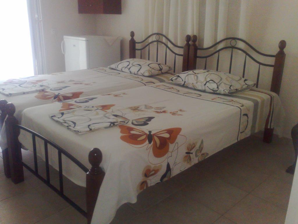 Appartement Four Seasons 1 à Paralía Chambre photo